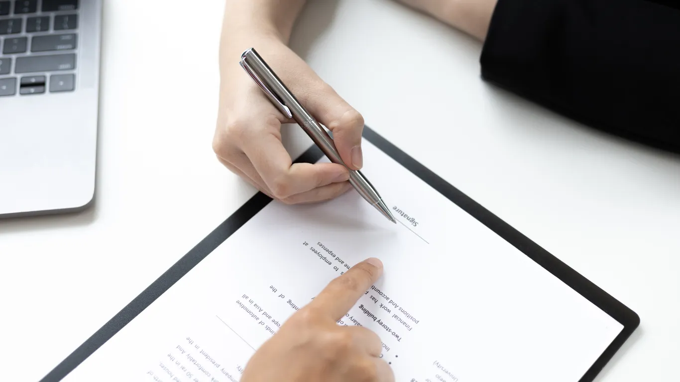 美容看護師 志望動機 例文 書き方 - 美容医師・美容看護師に転職・副業なら【美医転科】(ビーテン)|医師・看護師・受付・カウンセラー 美容看護師 志望動機 例文 書き方