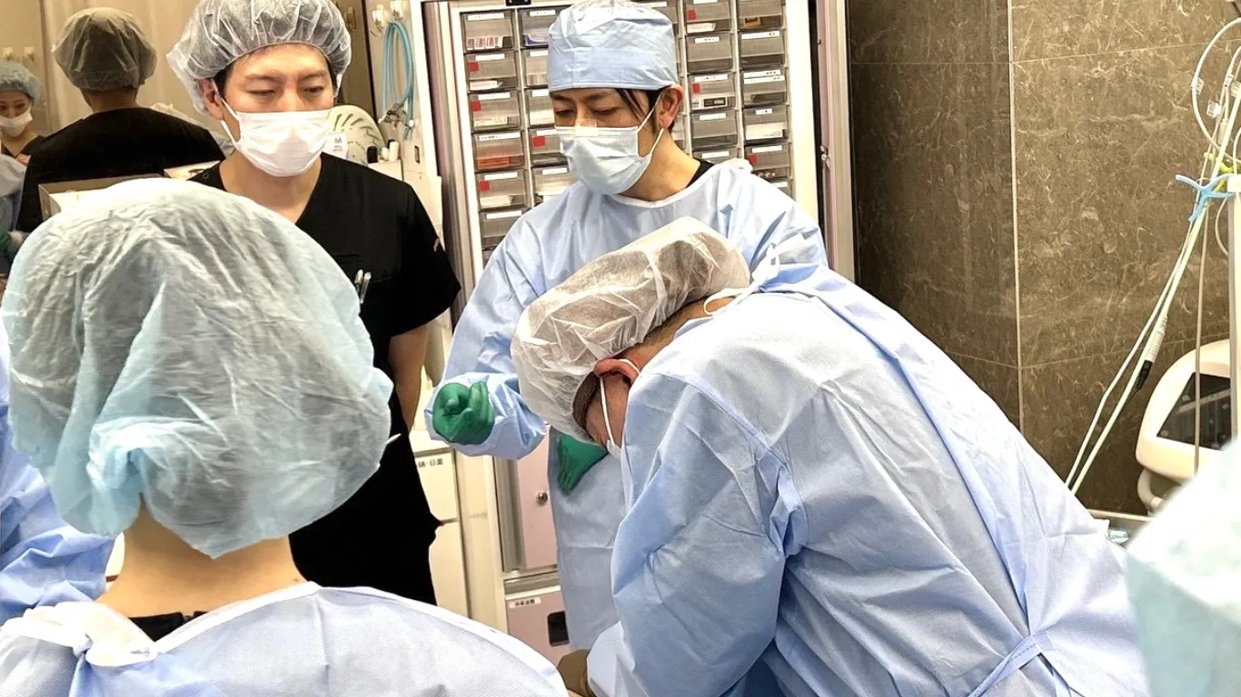 東京美容外科　技術講習会　 4D豊胸術